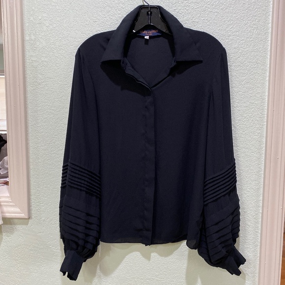 Louis Vuitton uniforms shirt - Picture 1 of 4